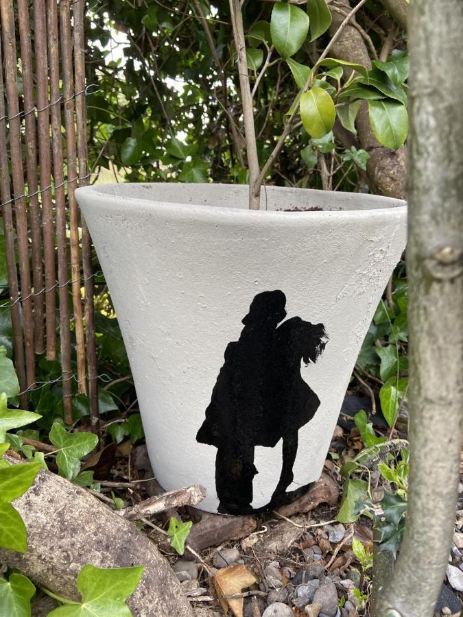 The Artist Residence Dublin Boutique B&B Сътън Екстериор снимка