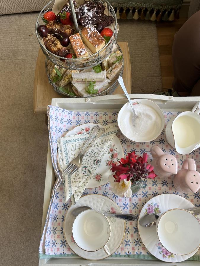 The Artist Residence Dublin Boutique B&B Сътън Екстериор снимка