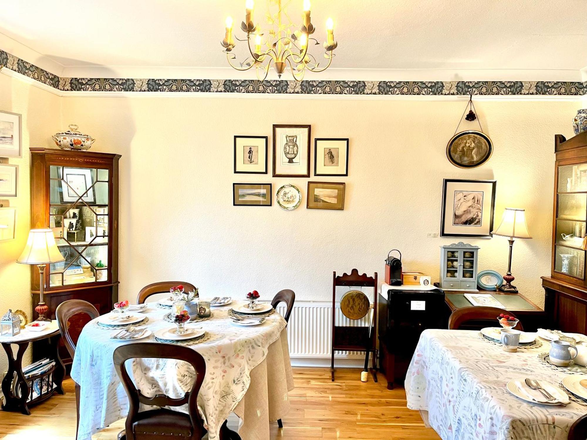 The Artist Residence Dublin Boutique B&B Сътън Екстериор снимка