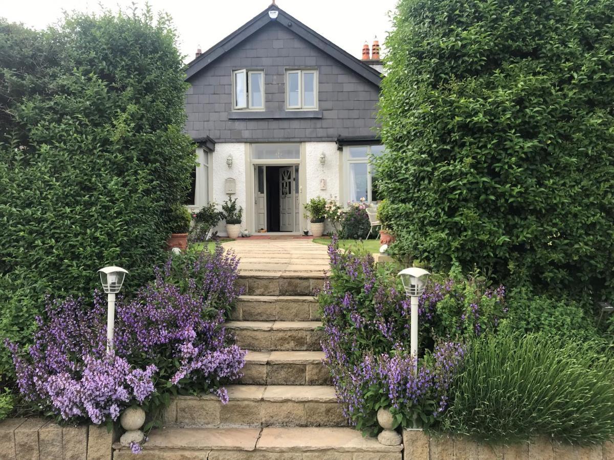 The Artist Residence Dublin Boutique B&B Сътън Екстериор снимка